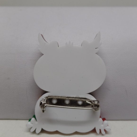 Adorable Acrylic Owl in Pumpkin Brooch - Picture 2 of 2